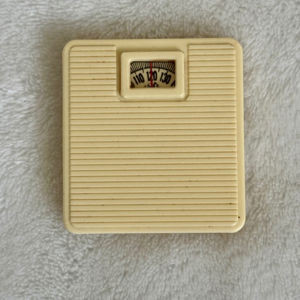 Vintage 1992 Acme Bathroom‎ Scale Refrigerator Magnet Miniature 3D Dollhouse